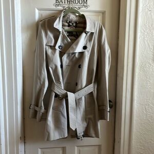 Men Burberry Short Kensington Heritage Coat